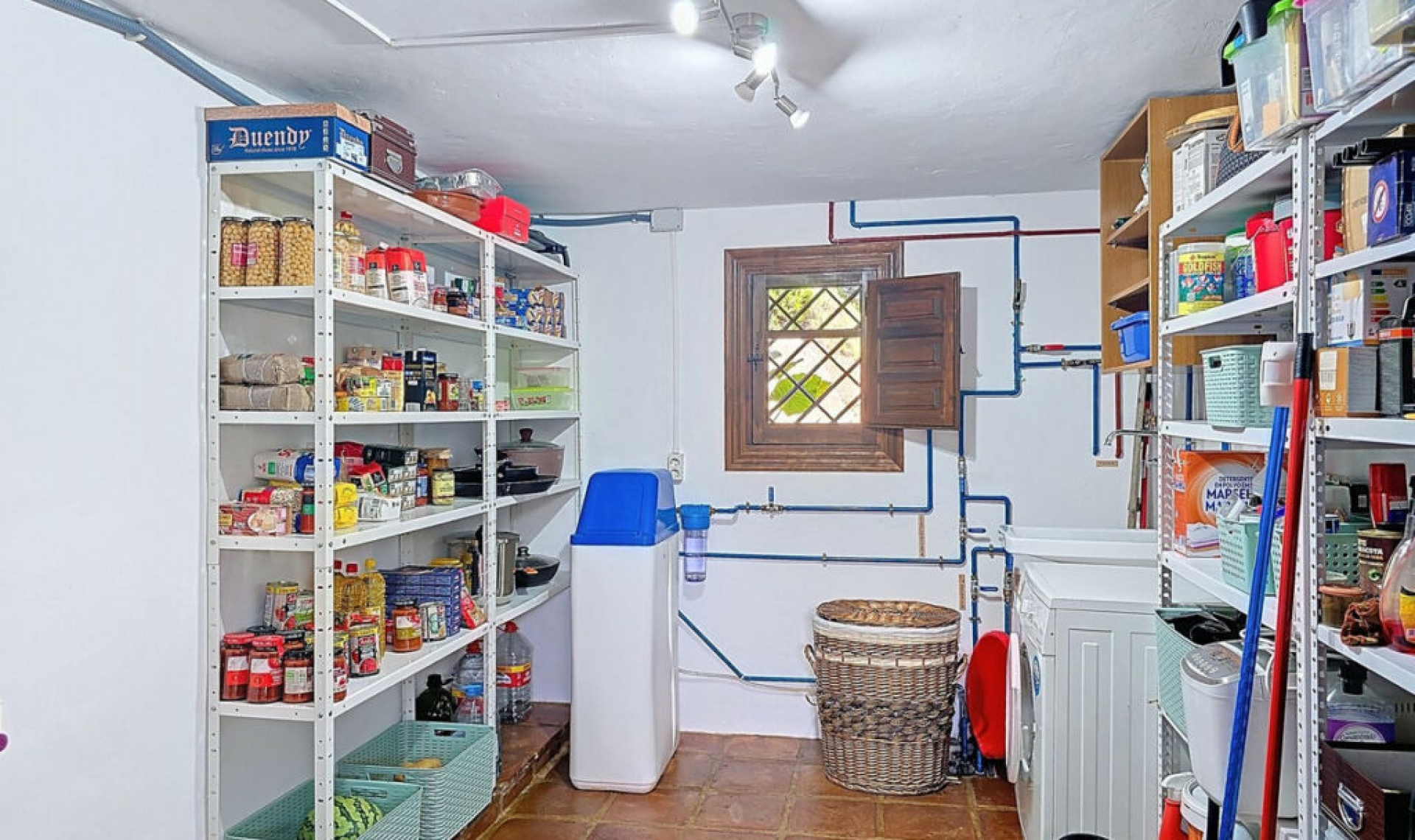 Resale - House -
Riogordo