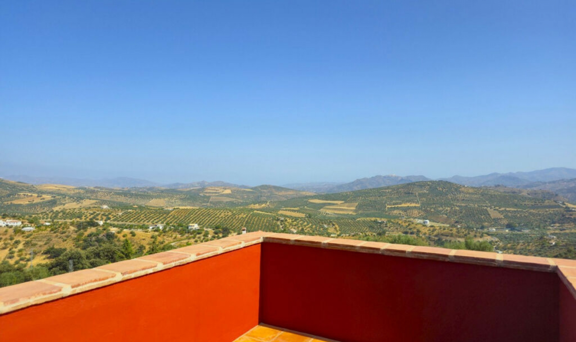 Resale - House -
Riogordo