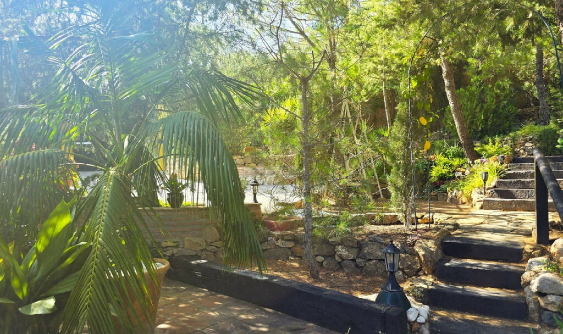 Resale - House -
Riogordo