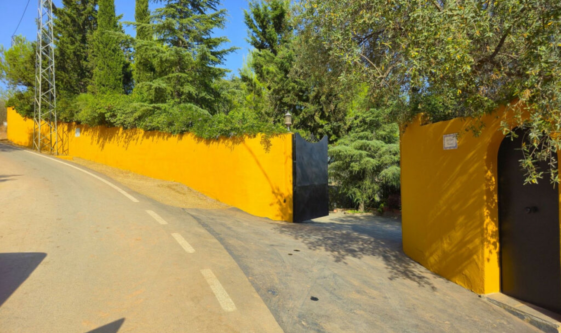 Resale - House -
Riogordo