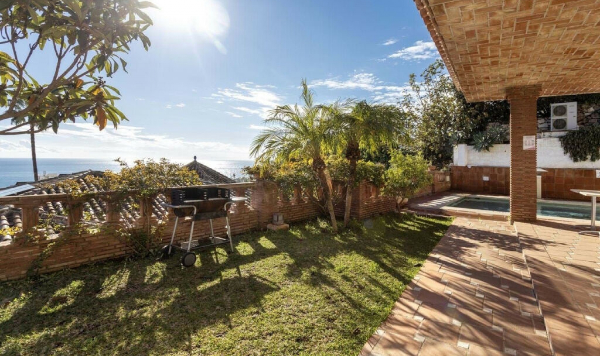 Resale - House -
Riviera del Sol