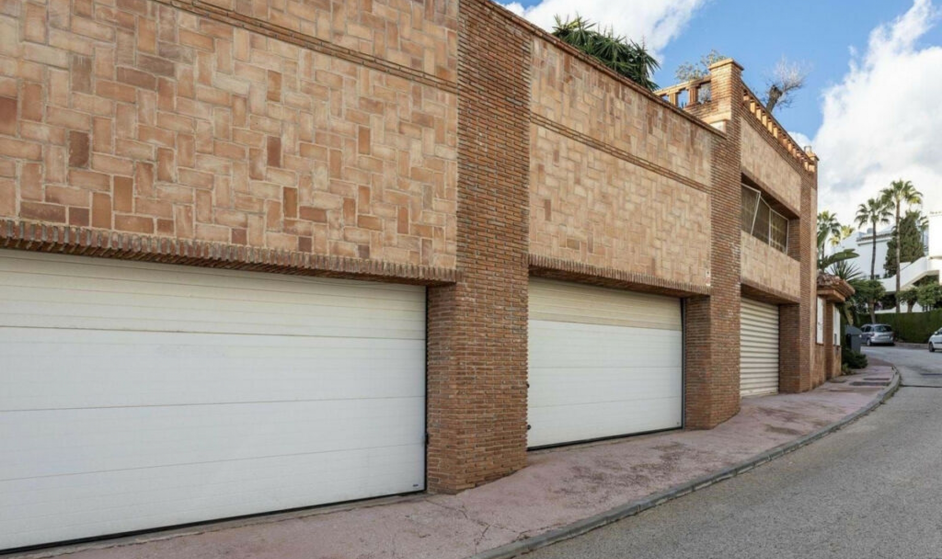 Resale - House -
Riviera del Sol