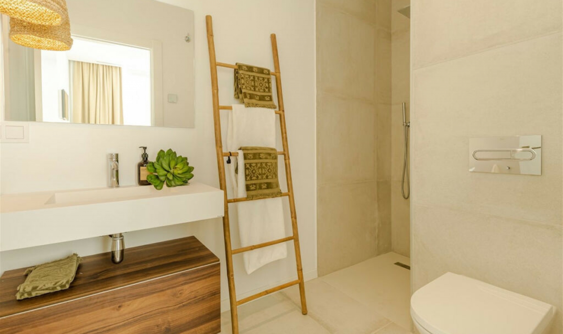 Resale - House -
Riviera del Sol