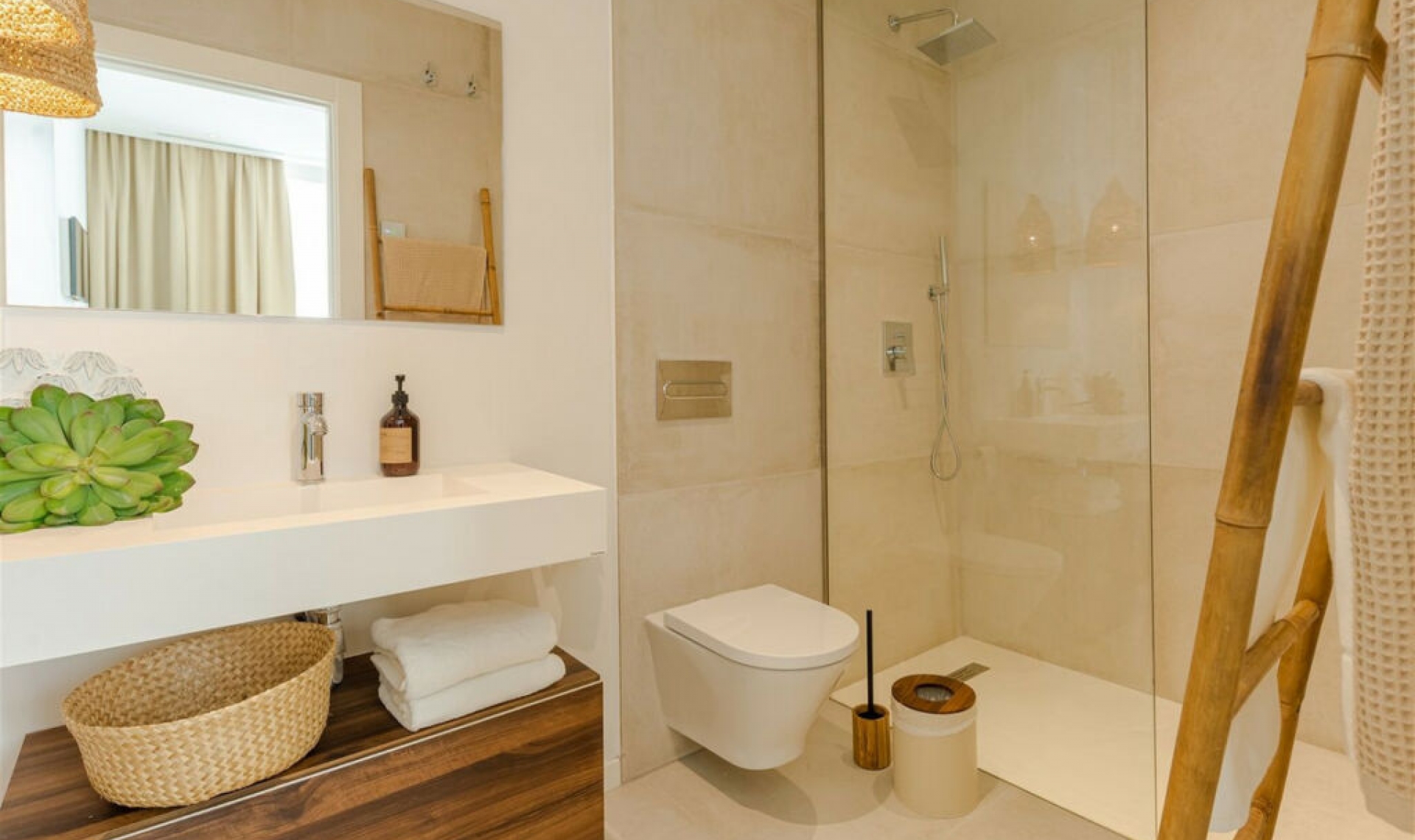 Resale - House -
Riviera del Sol