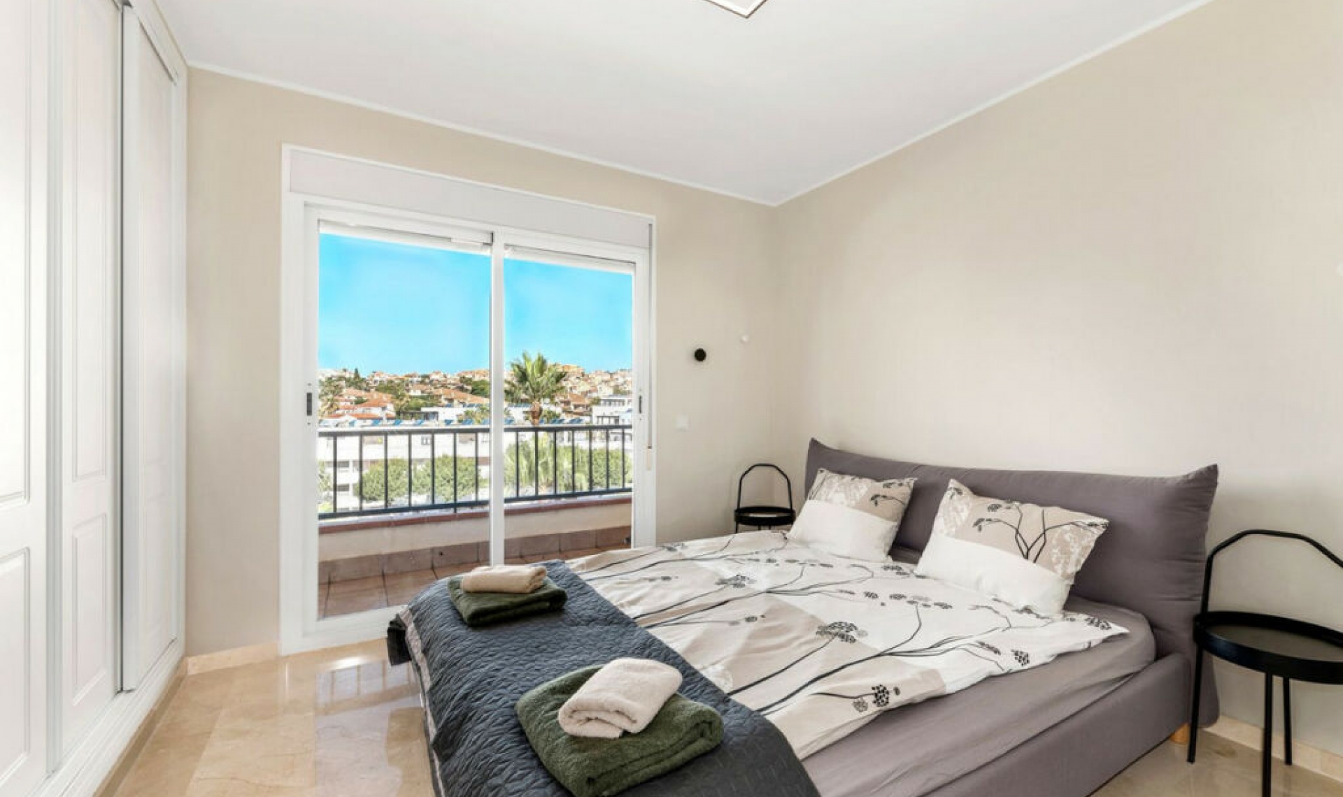 Resale - House -
Riviera del Sol