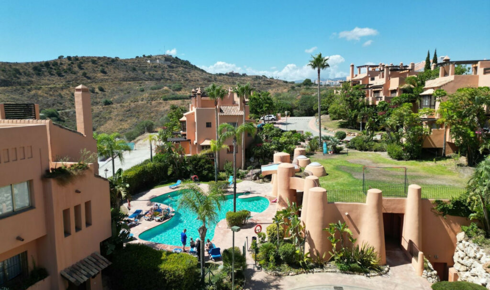 Resale - House -
Riviera del Sol
