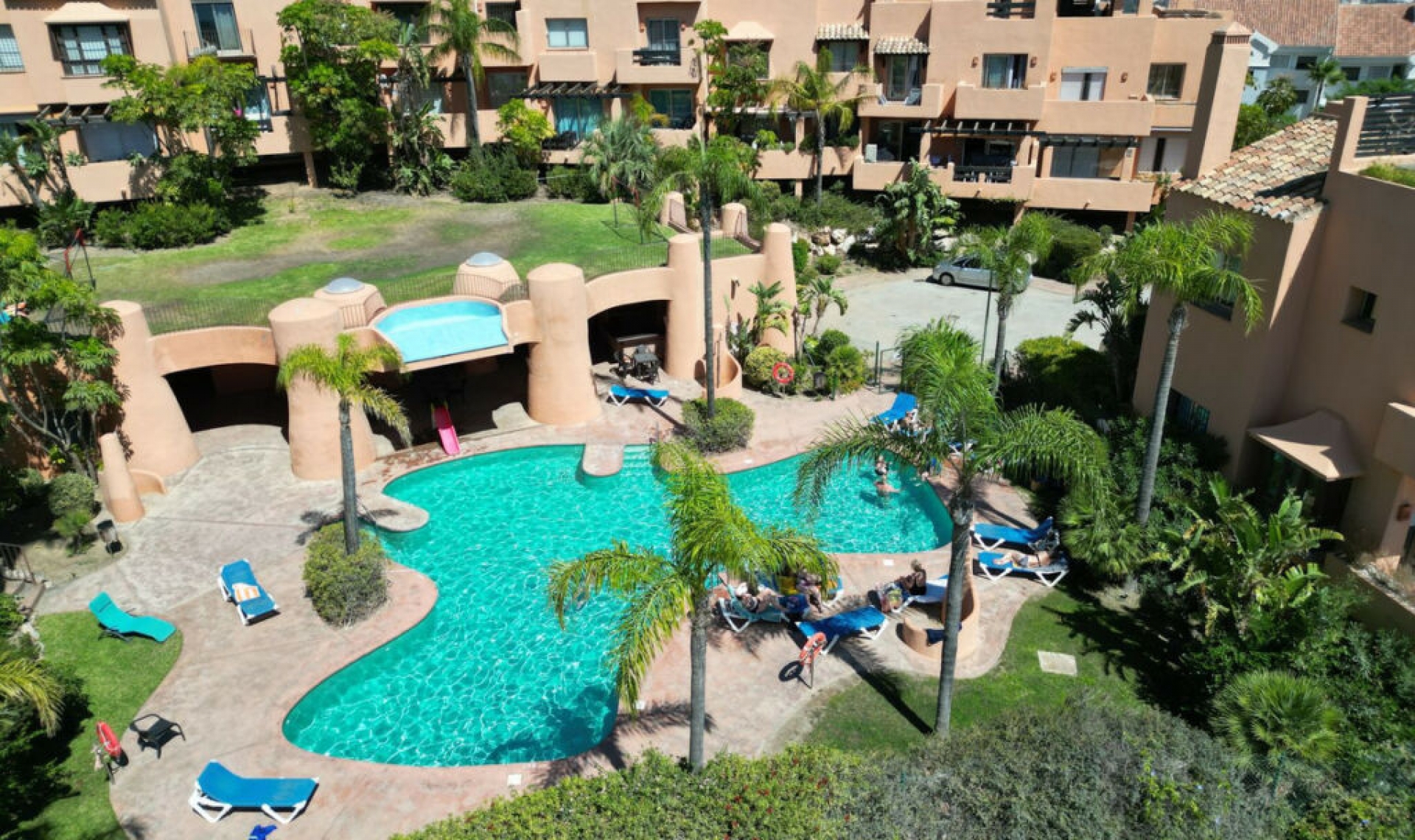 Resale - House -
Riviera del Sol