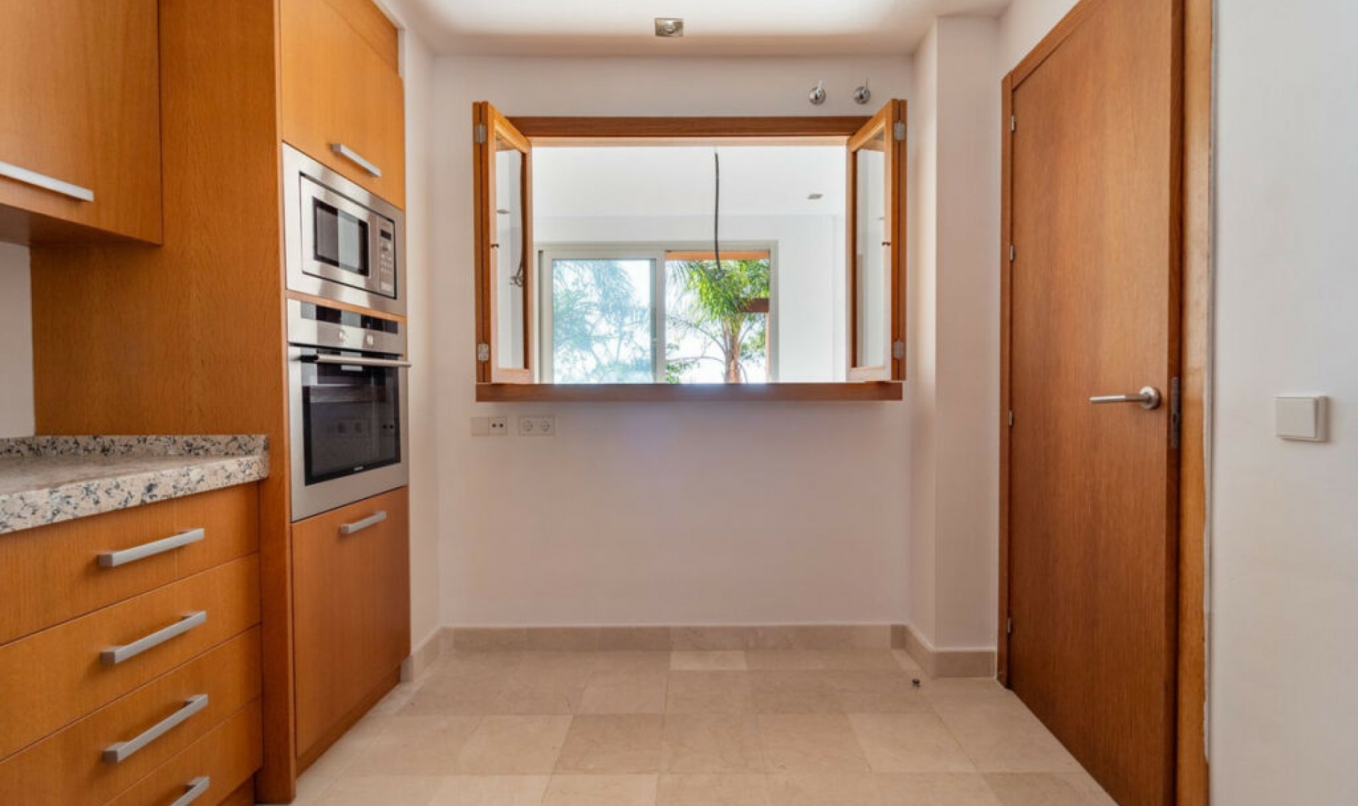 Resale - House -
Riviera del Sol