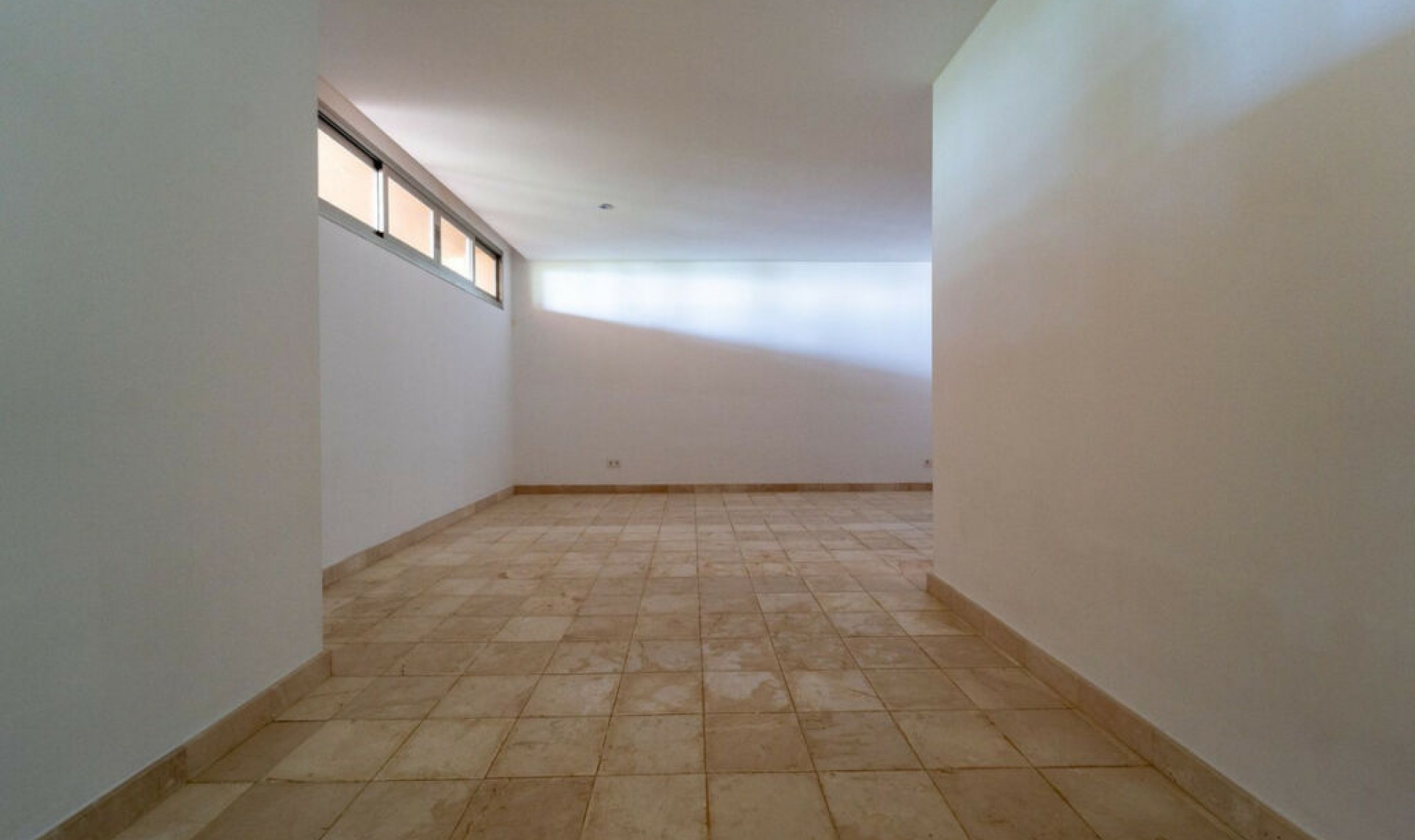 Resale - House -
Riviera del Sol