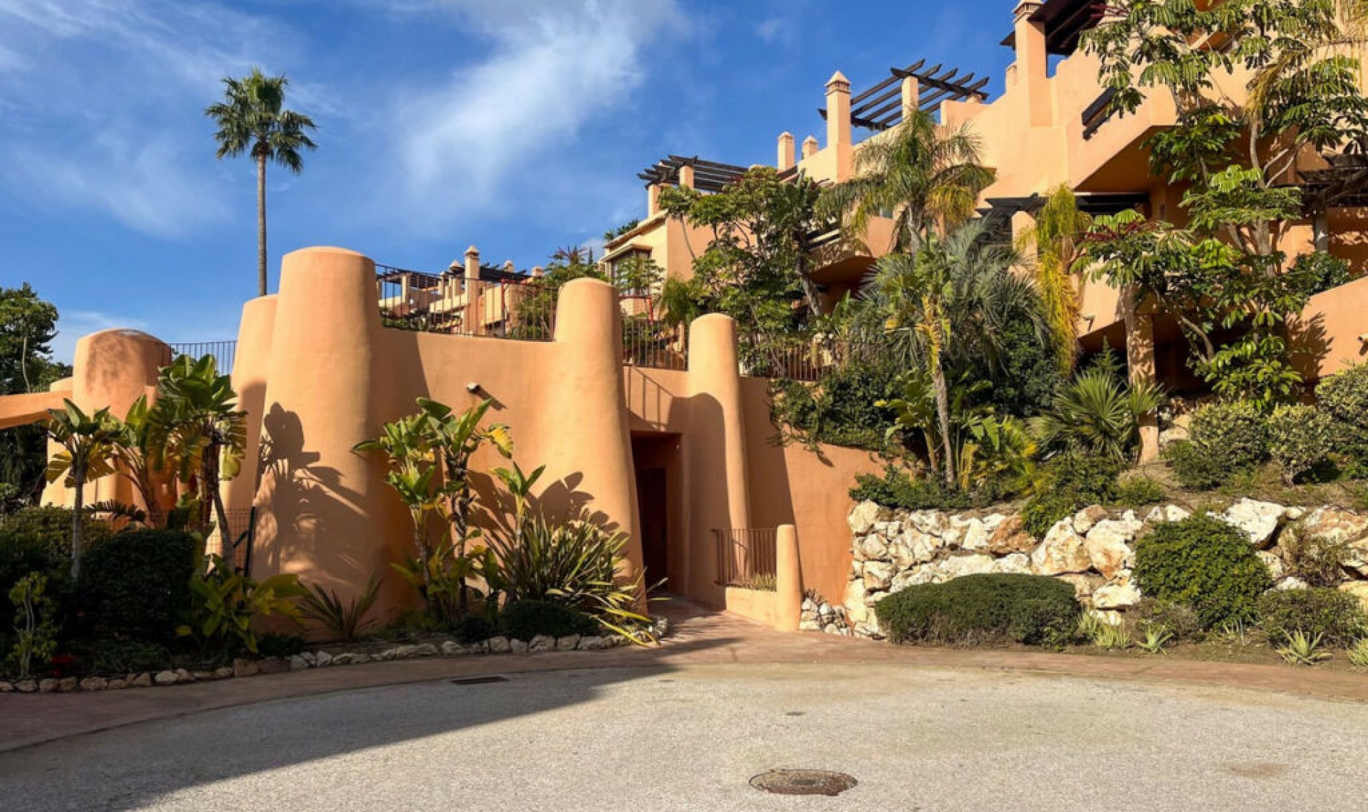 Resale - House -
Riviera del Sol