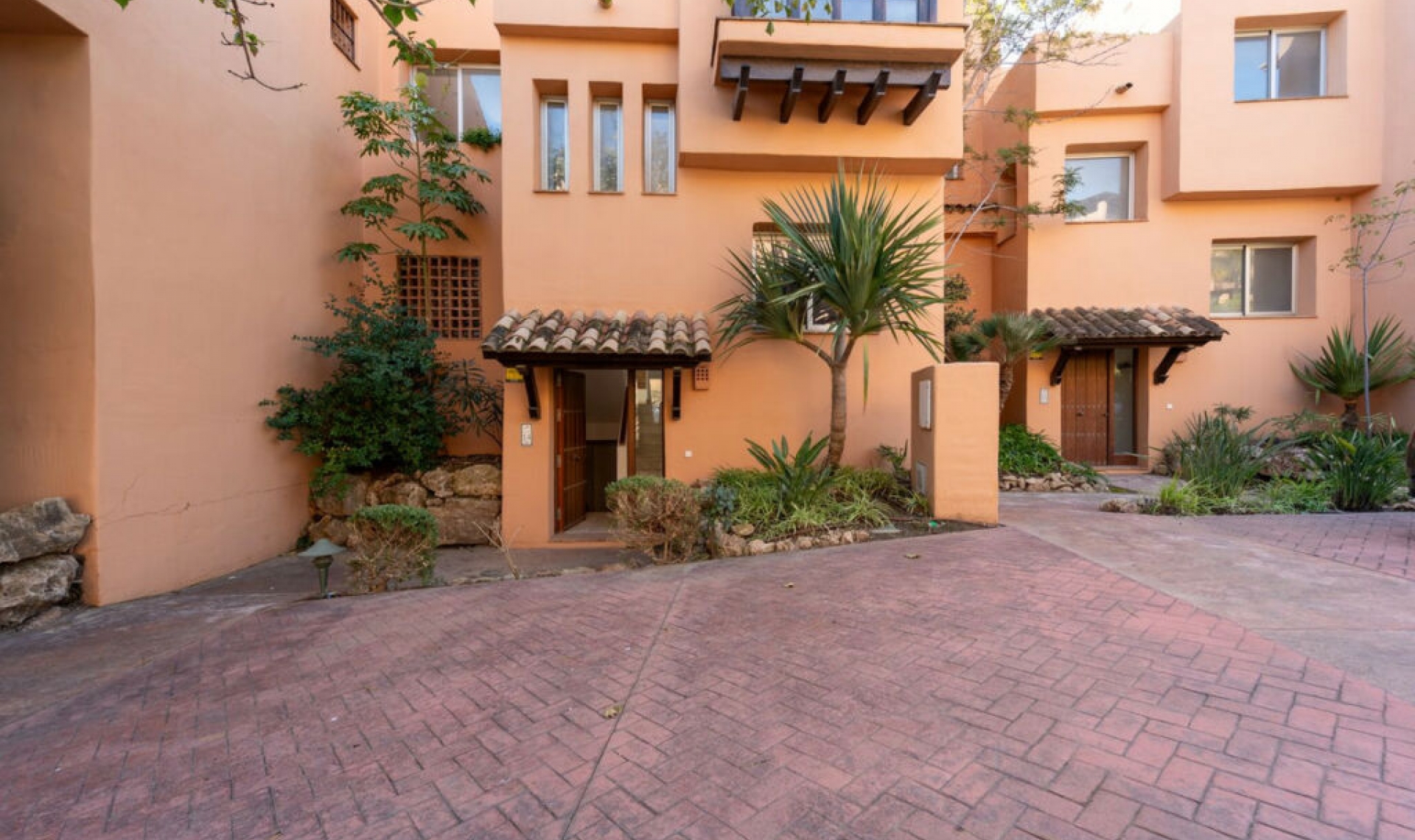 Resale - House -
Riviera del Sol