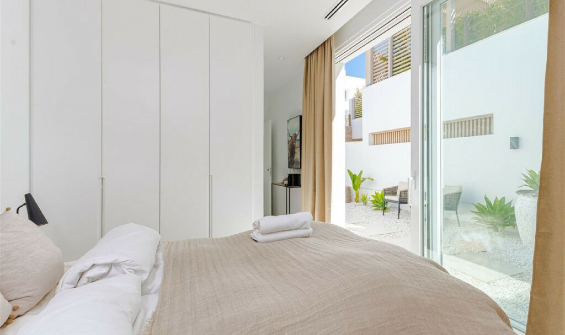 Resale - House -
Riviera del Sol