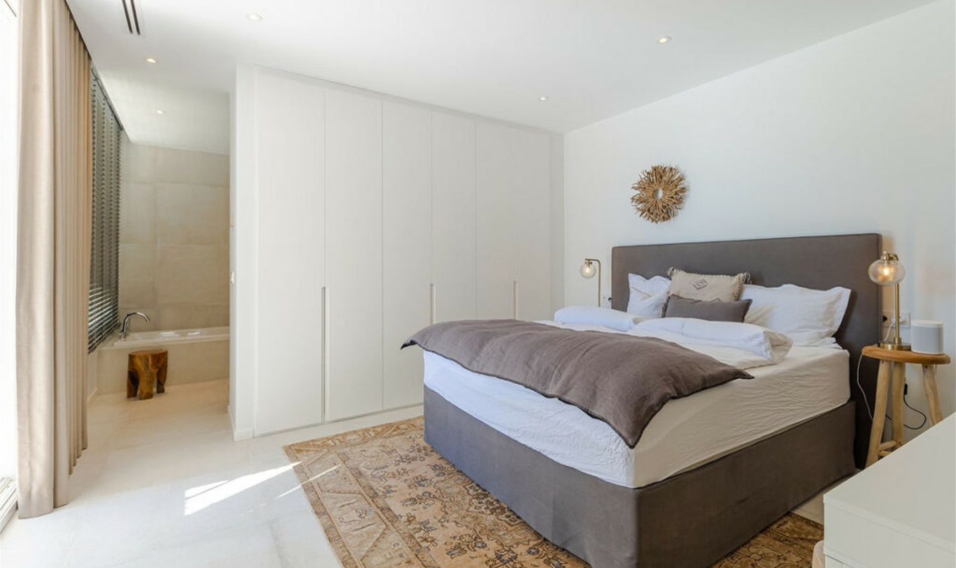 Resale - House -
Riviera del Sol