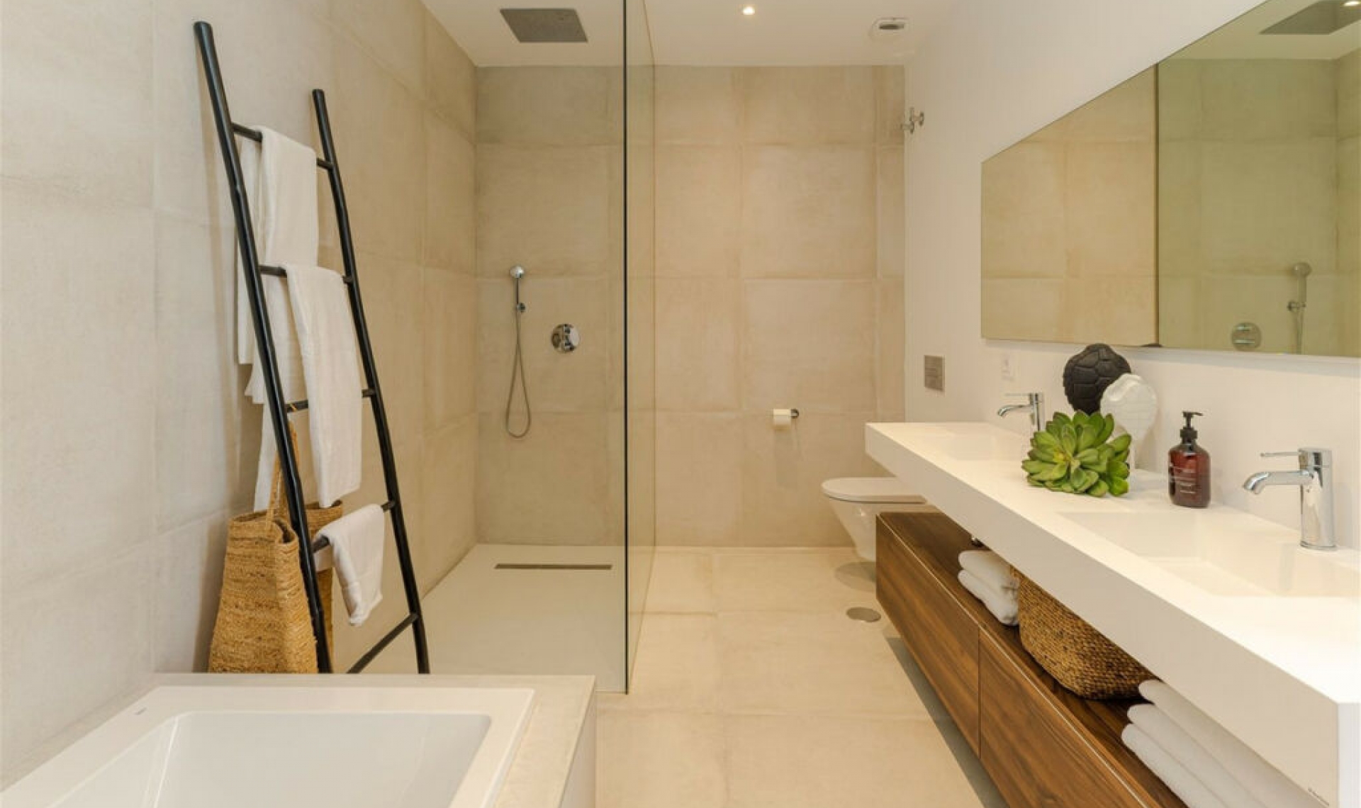 Resale - House -
Riviera del Sol