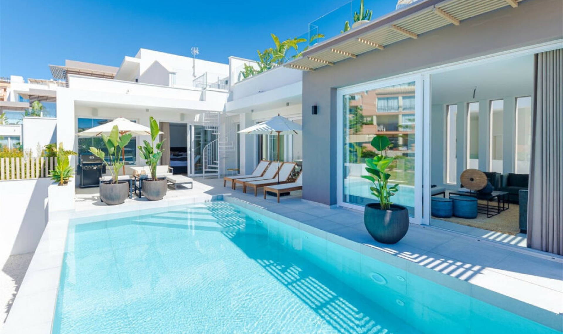 Resale - House -
Riviera del Sol