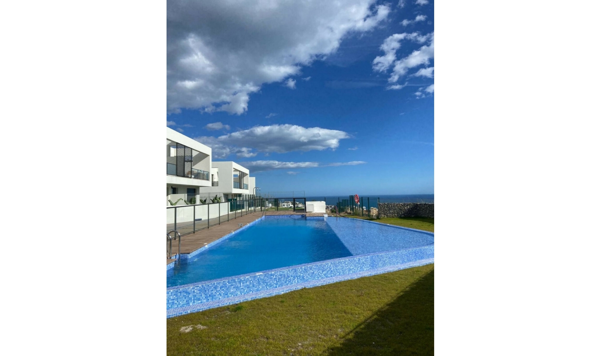 Resale - House -
Riviera del Sol