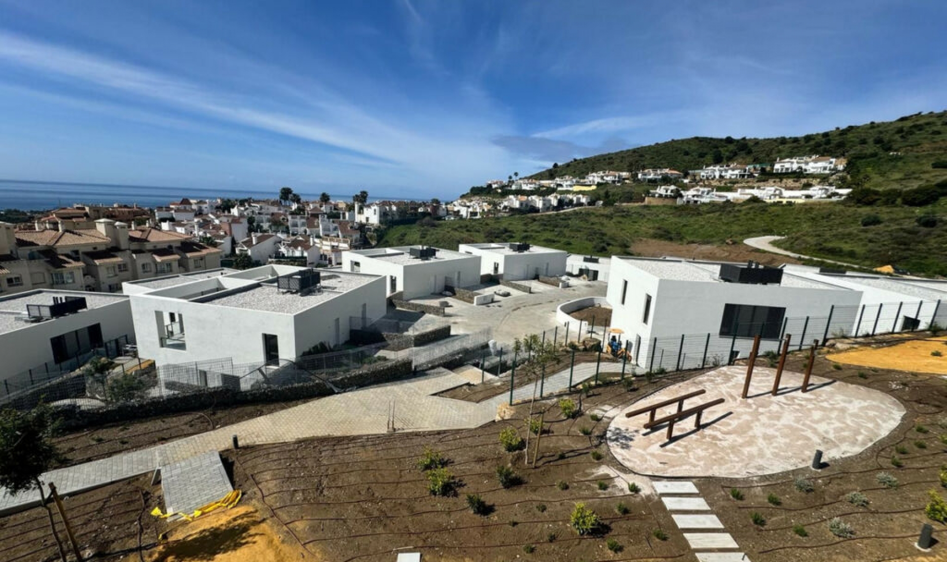 Resale - House -
Riviera del Sol