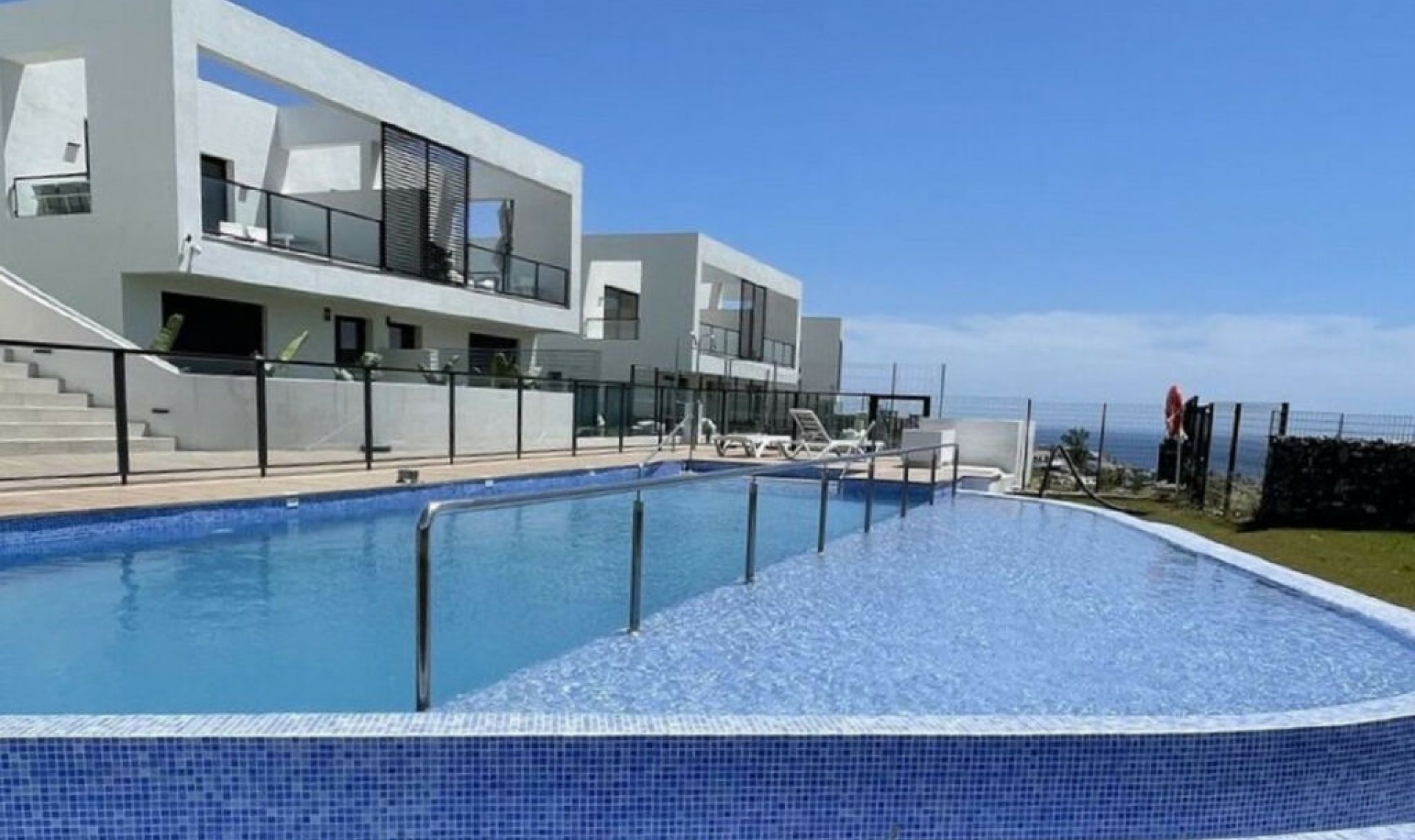 Resale - House -
Riviera del Sol