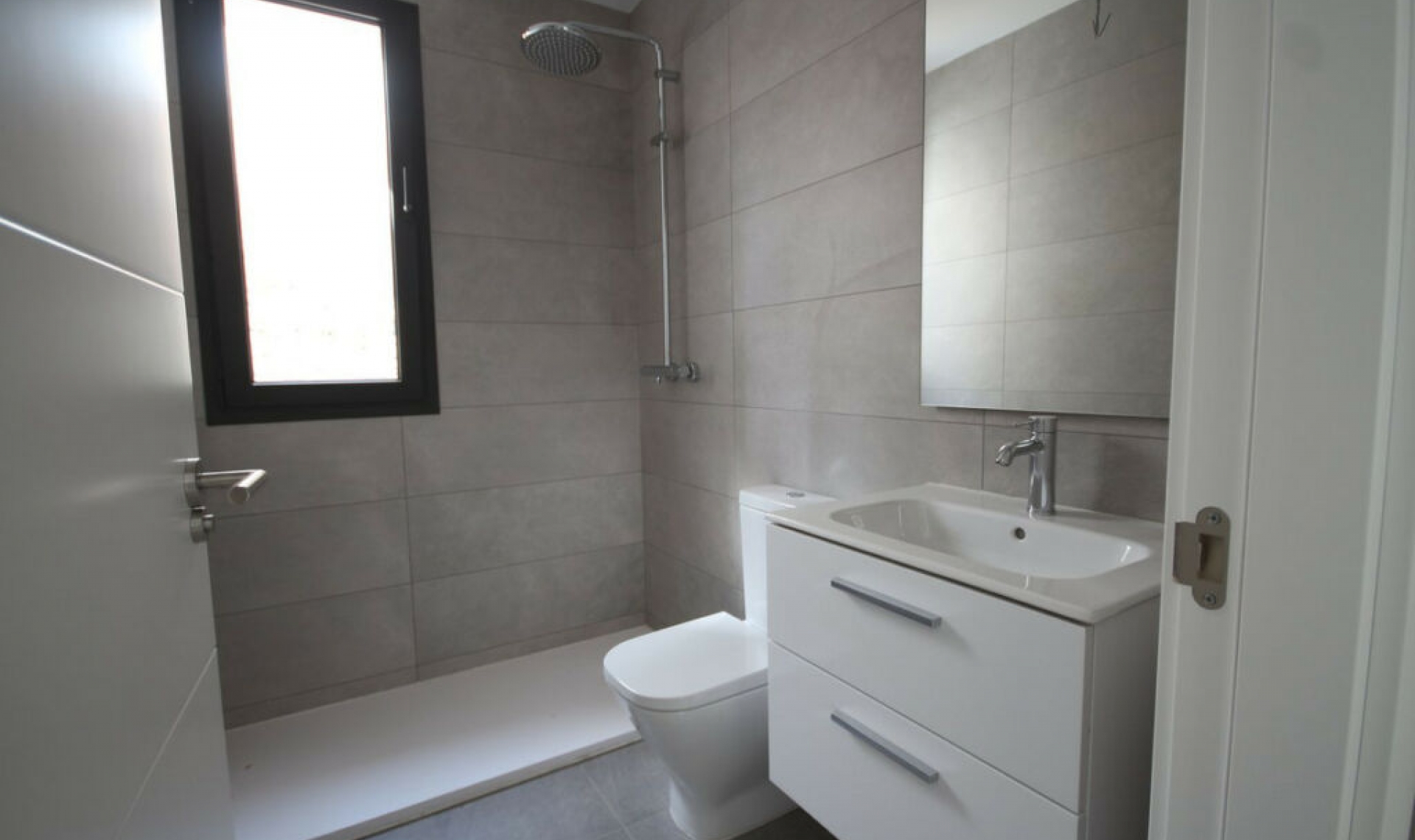 Resale - House -
Riviera del Sol