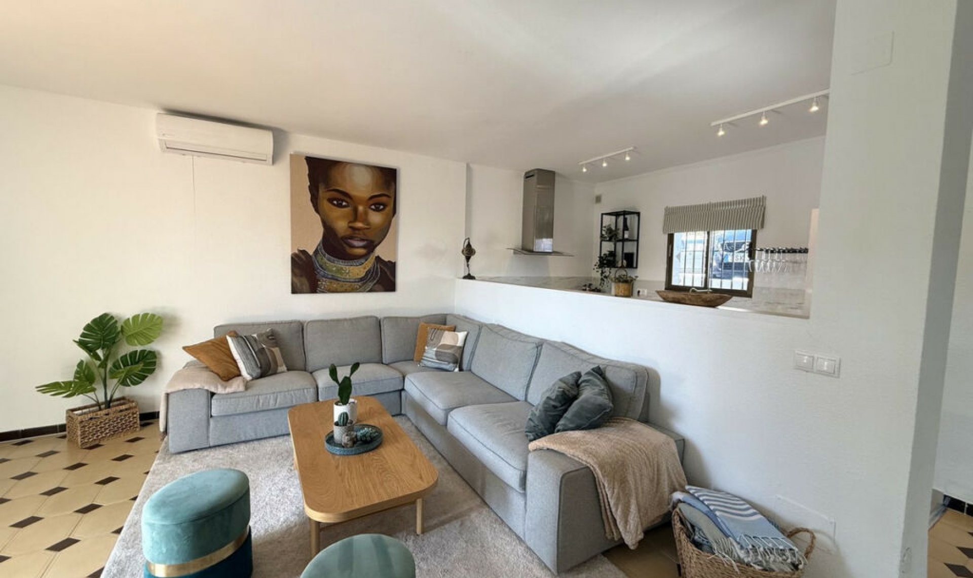 Resale - House -
Riviera del Sol