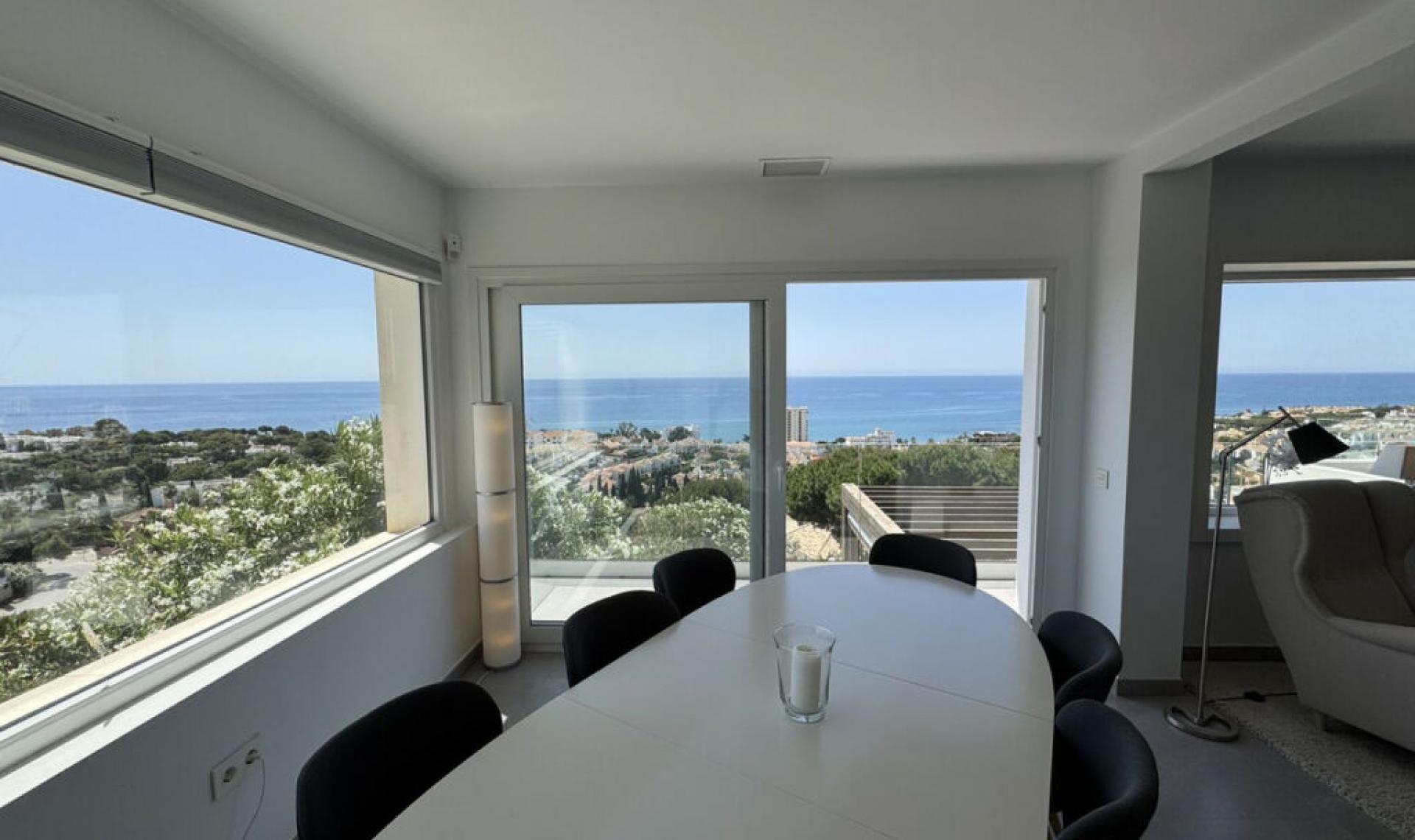 Resale - House -
Riviera del Sol