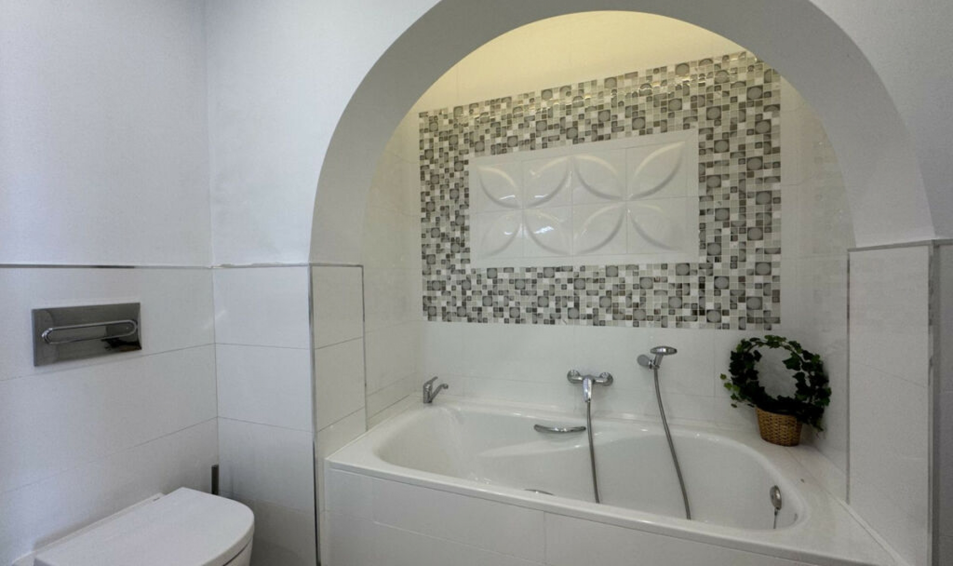 Resale - House -
Riviera del Sol