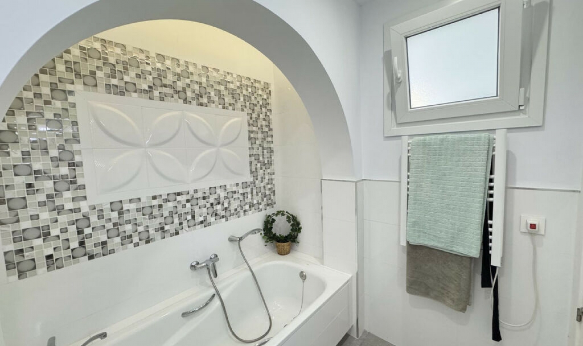 Resale - House -
Riviera del Sol