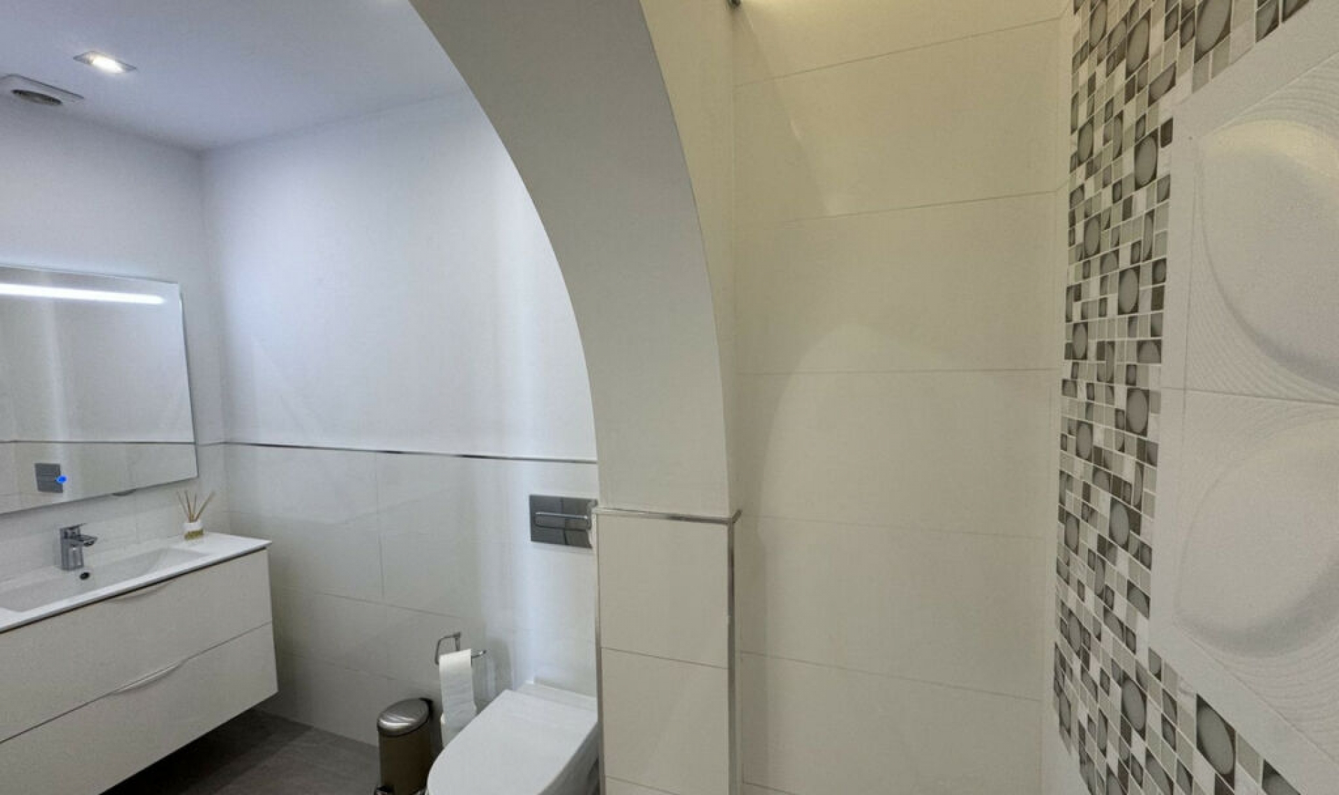 Resale - House -
Riviera del Sol