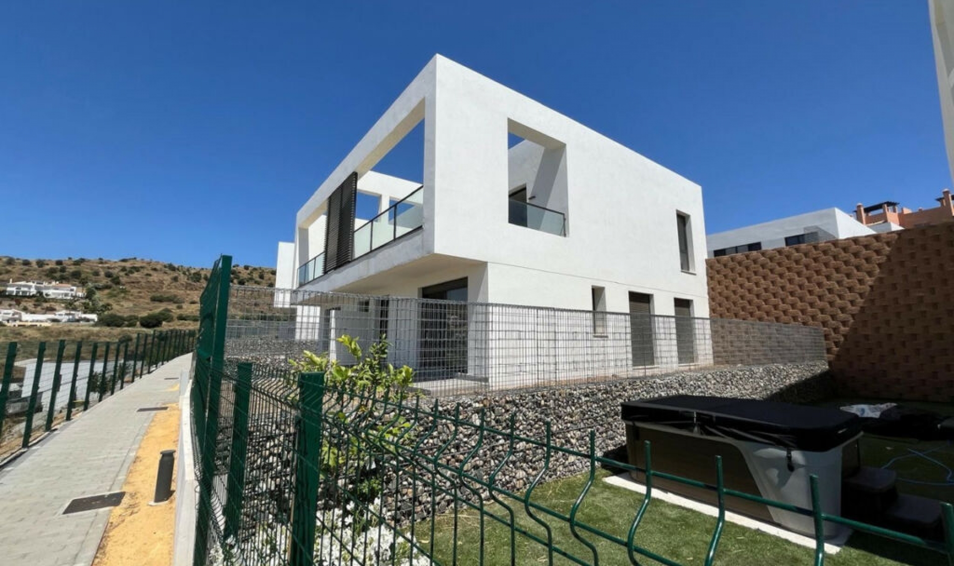 Resale - House -
Riviera del Sol