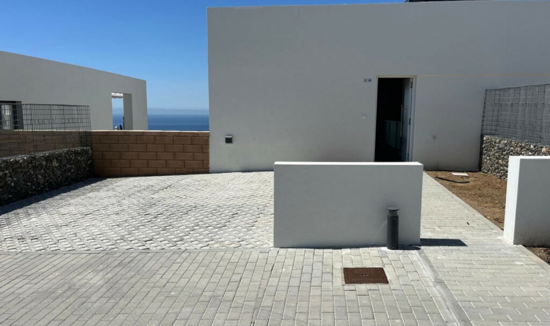 Resale - House -
Riviera del Sol