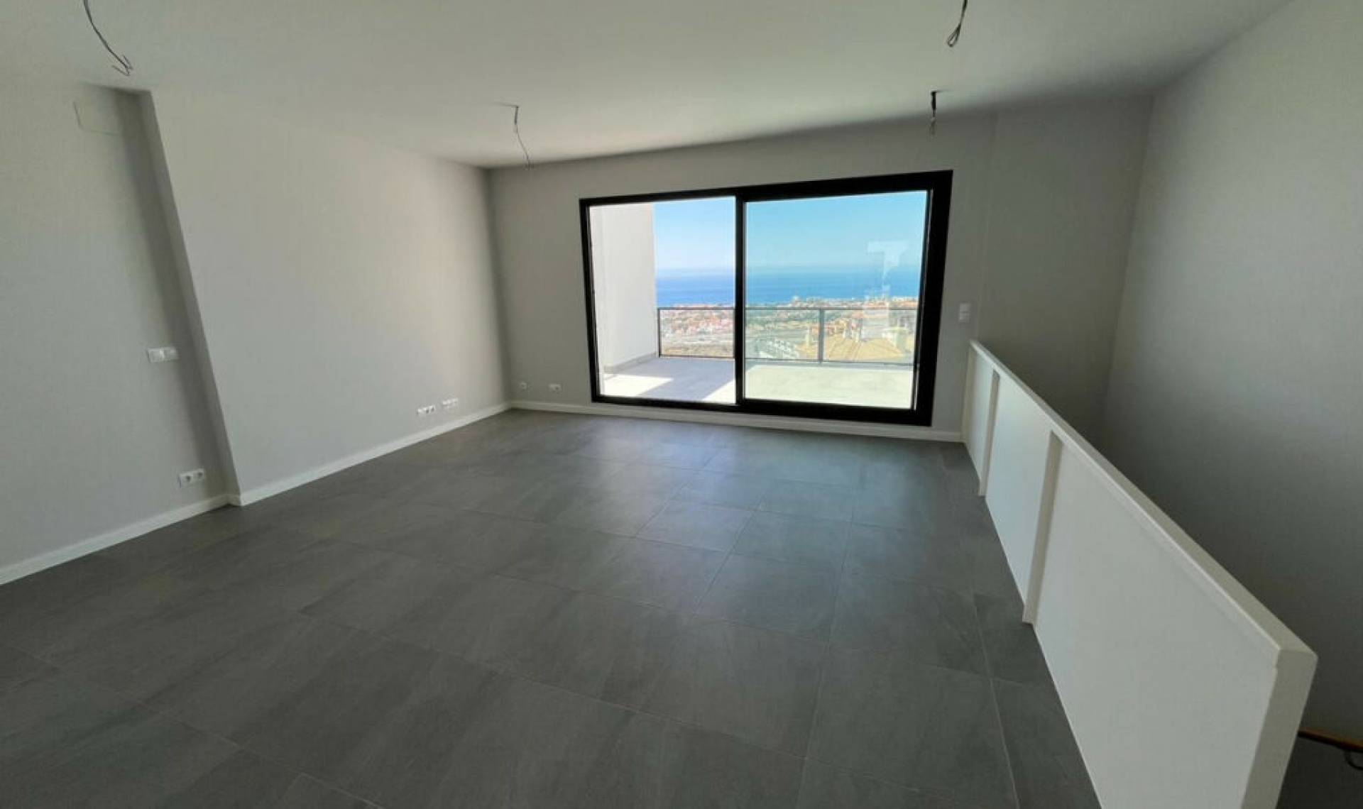 Resale - House -
Riviera del Sol