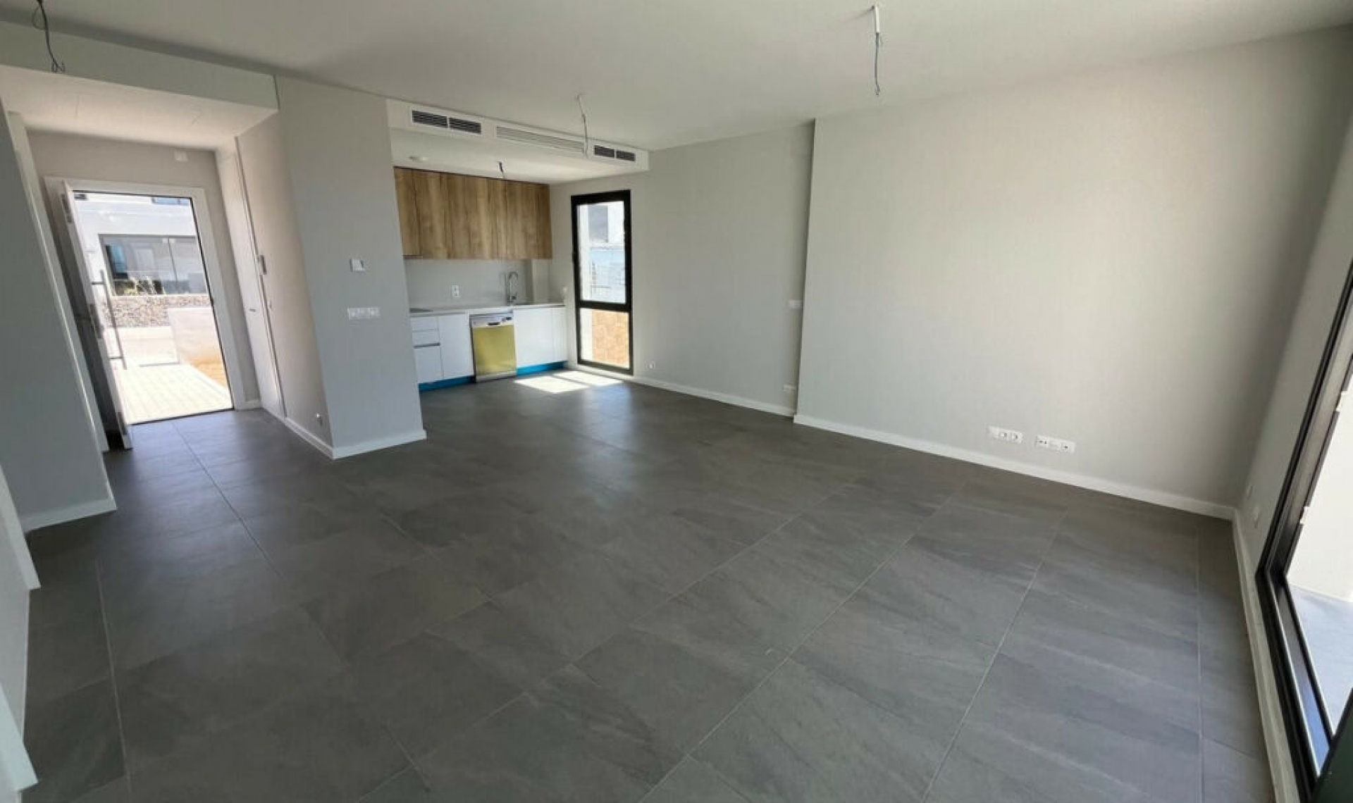 Resale - House -
Riviera del Sol