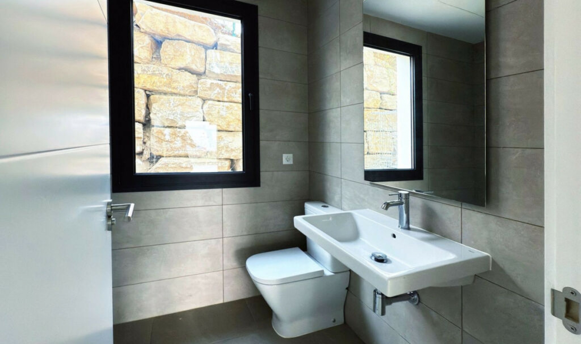 Resale - House -
Riviera del Sol