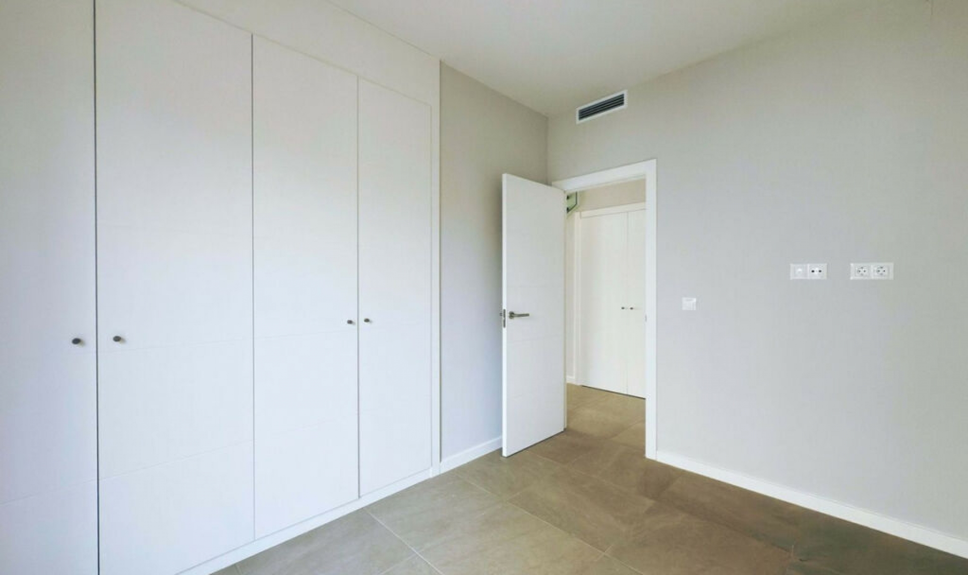 Resale - House -
Riviera del Sol