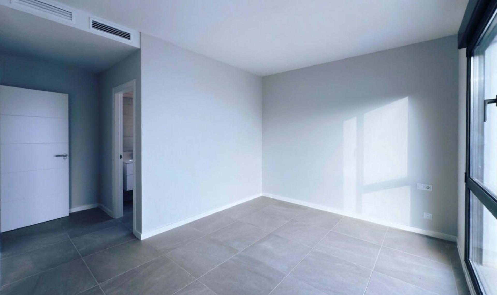 Resale - House -
Riviera del Sol