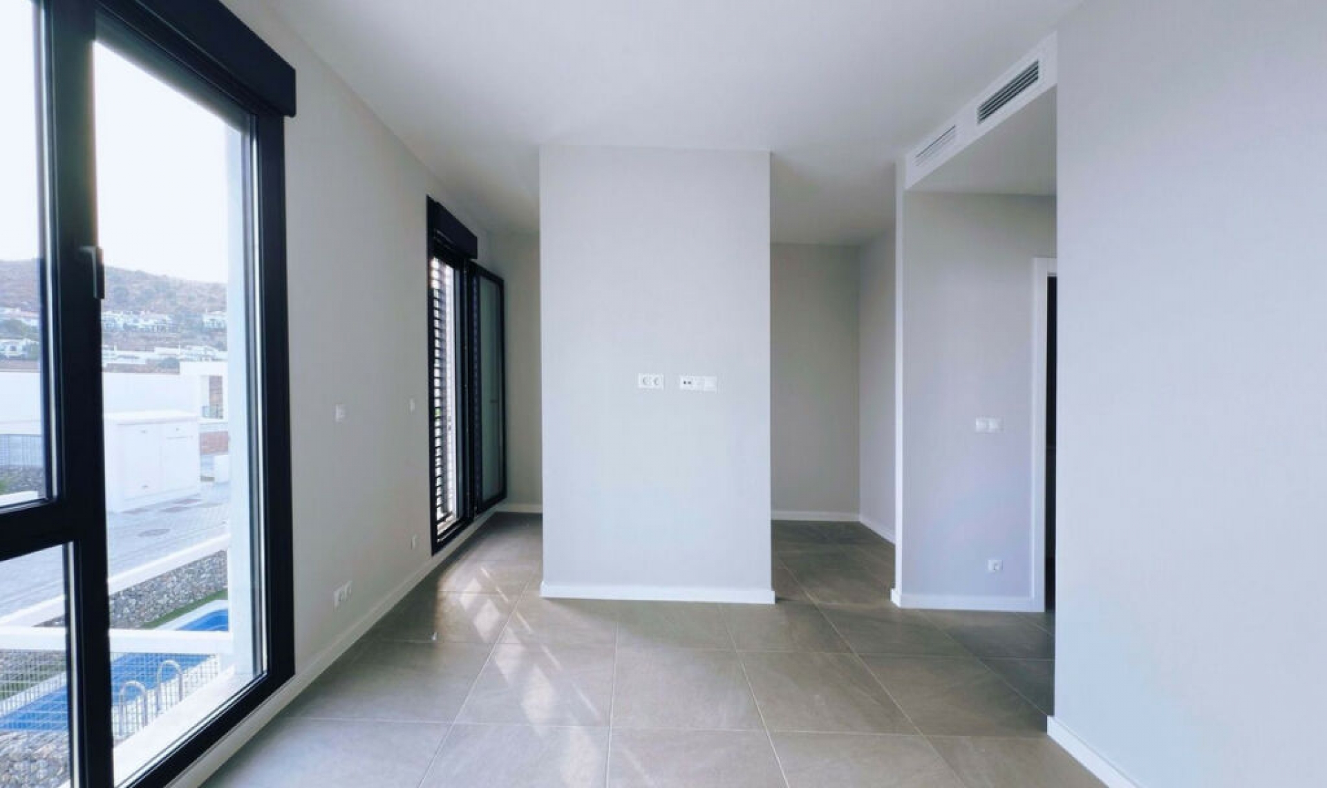 Resale - House -
Riviera del Sol