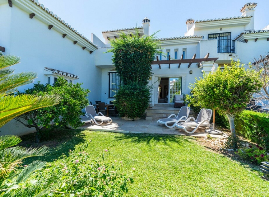 Resale - House -
Riviera del Sol