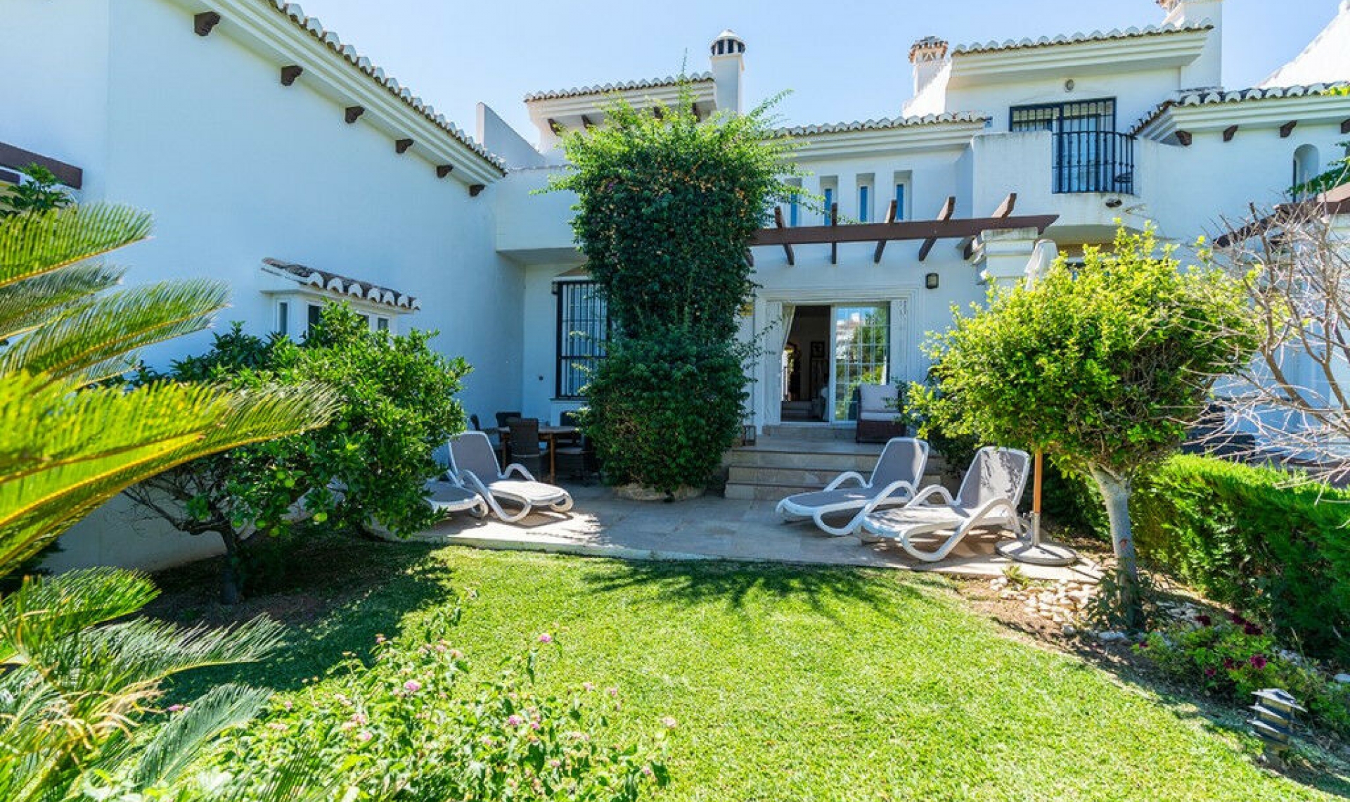 Resale - House -
Riviera del Sol