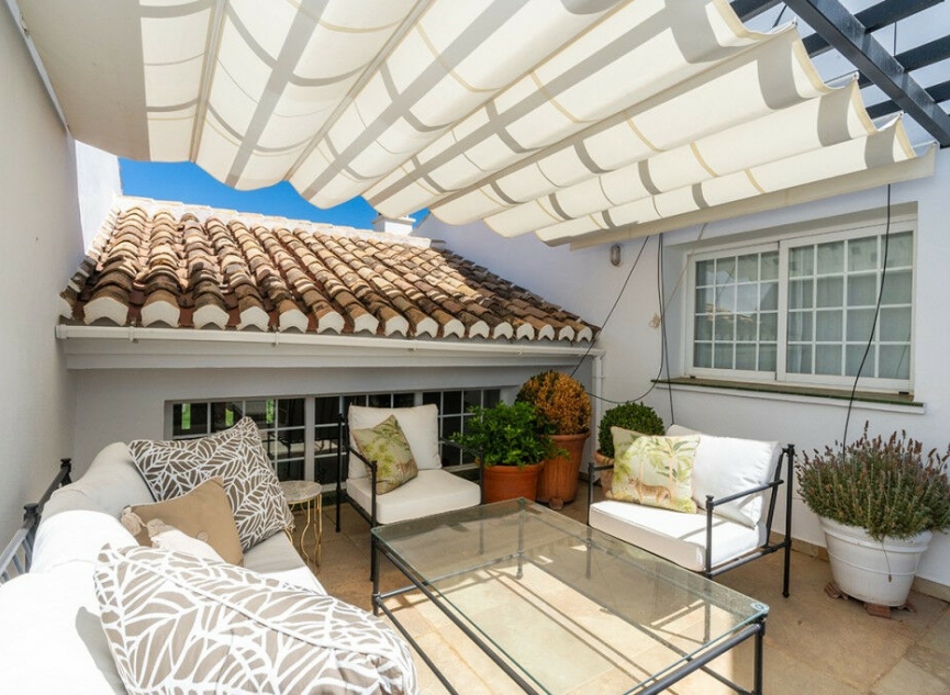 Resale - House -
Riviera del Sol