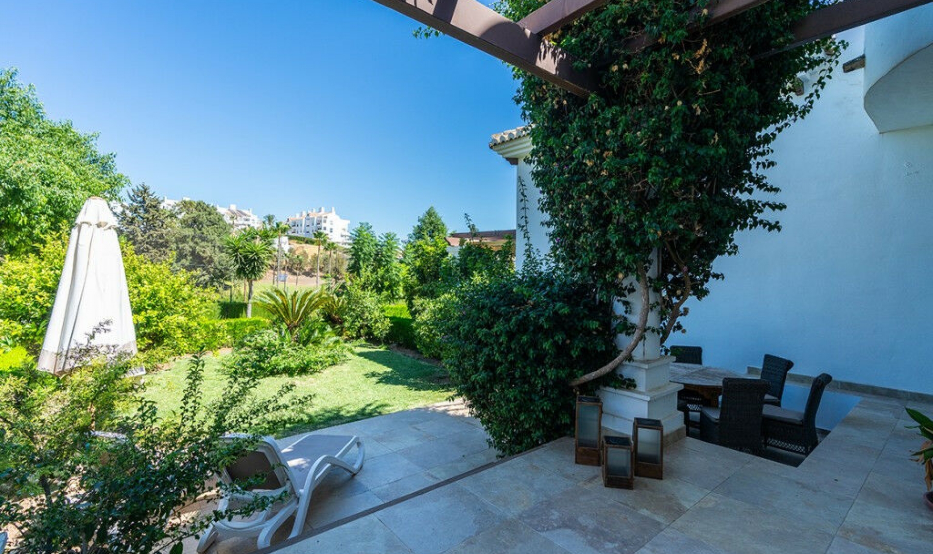 Resale - House -
Riviera del Sol