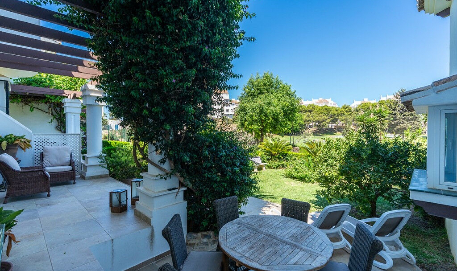 Resale - House -
Riviera del Sol