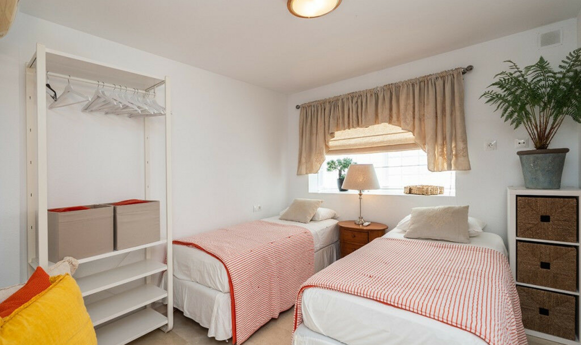 Resale - House -
Riviera del Sol