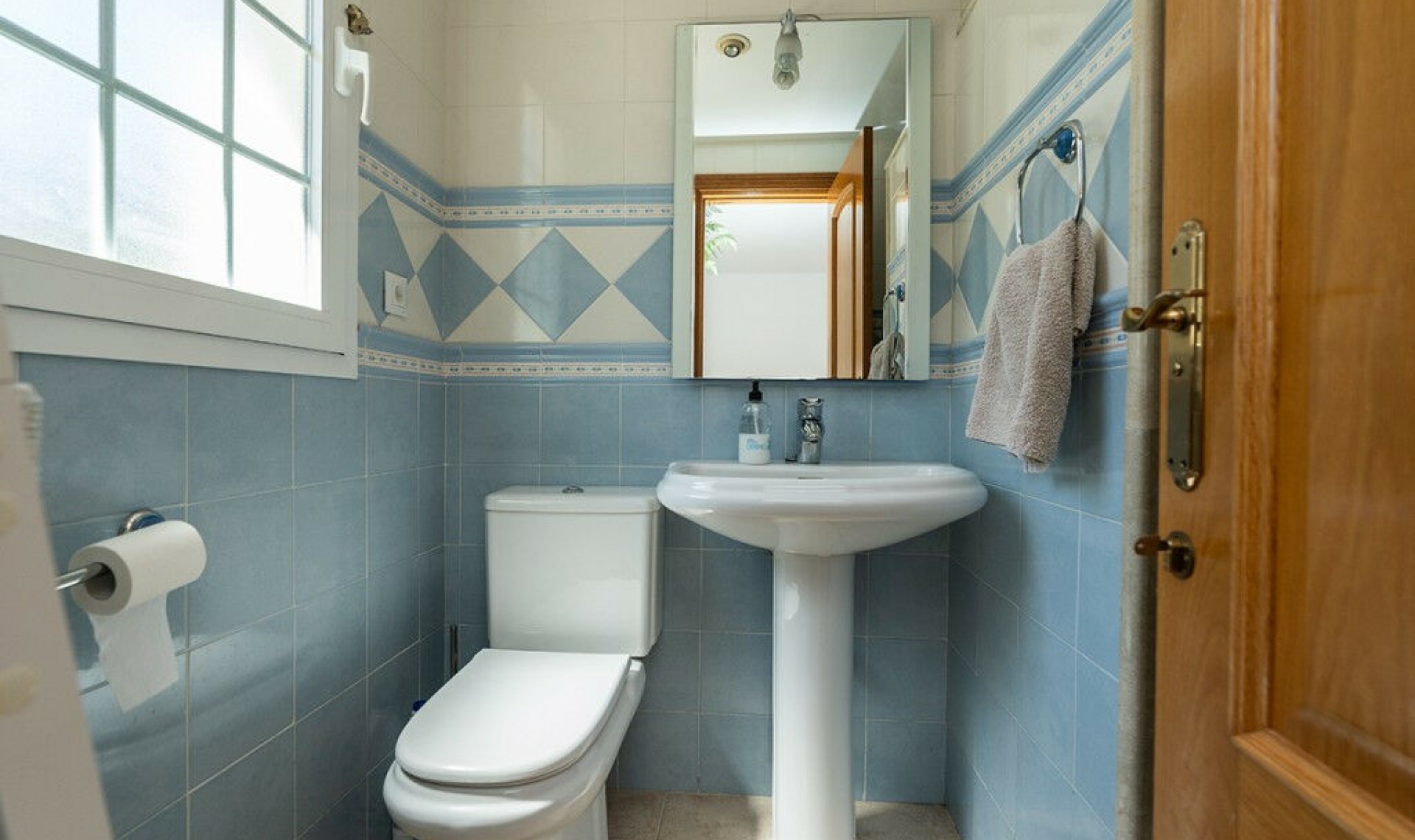 Resale - House -
Riviera del Sol