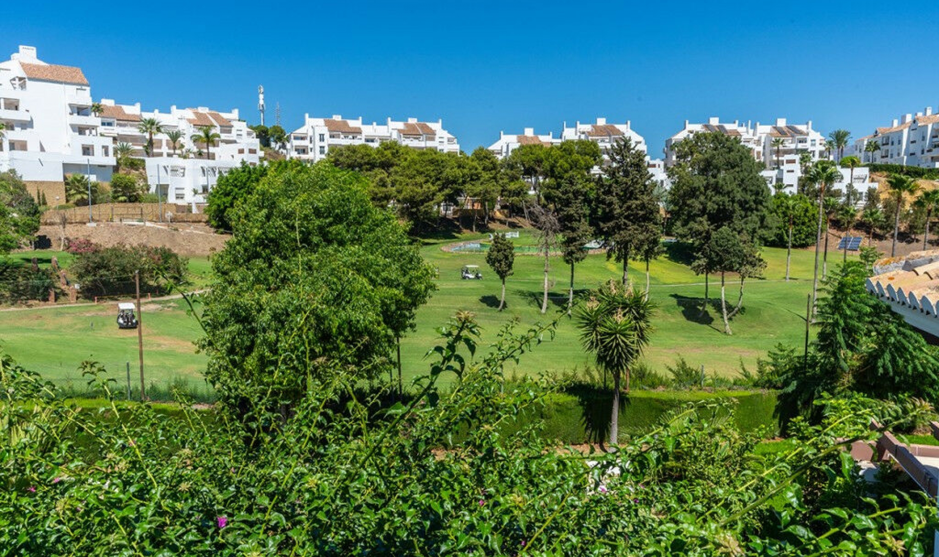 Resale - House -
Riviera del Sol