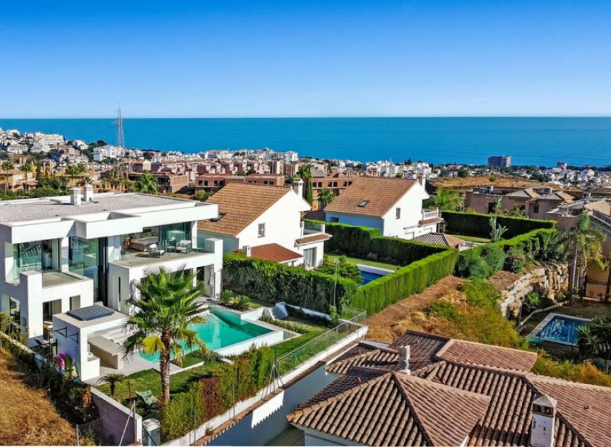 Resale - House -
Riviera del Sol