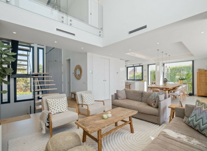 Resale - House -
Riviera del Sol