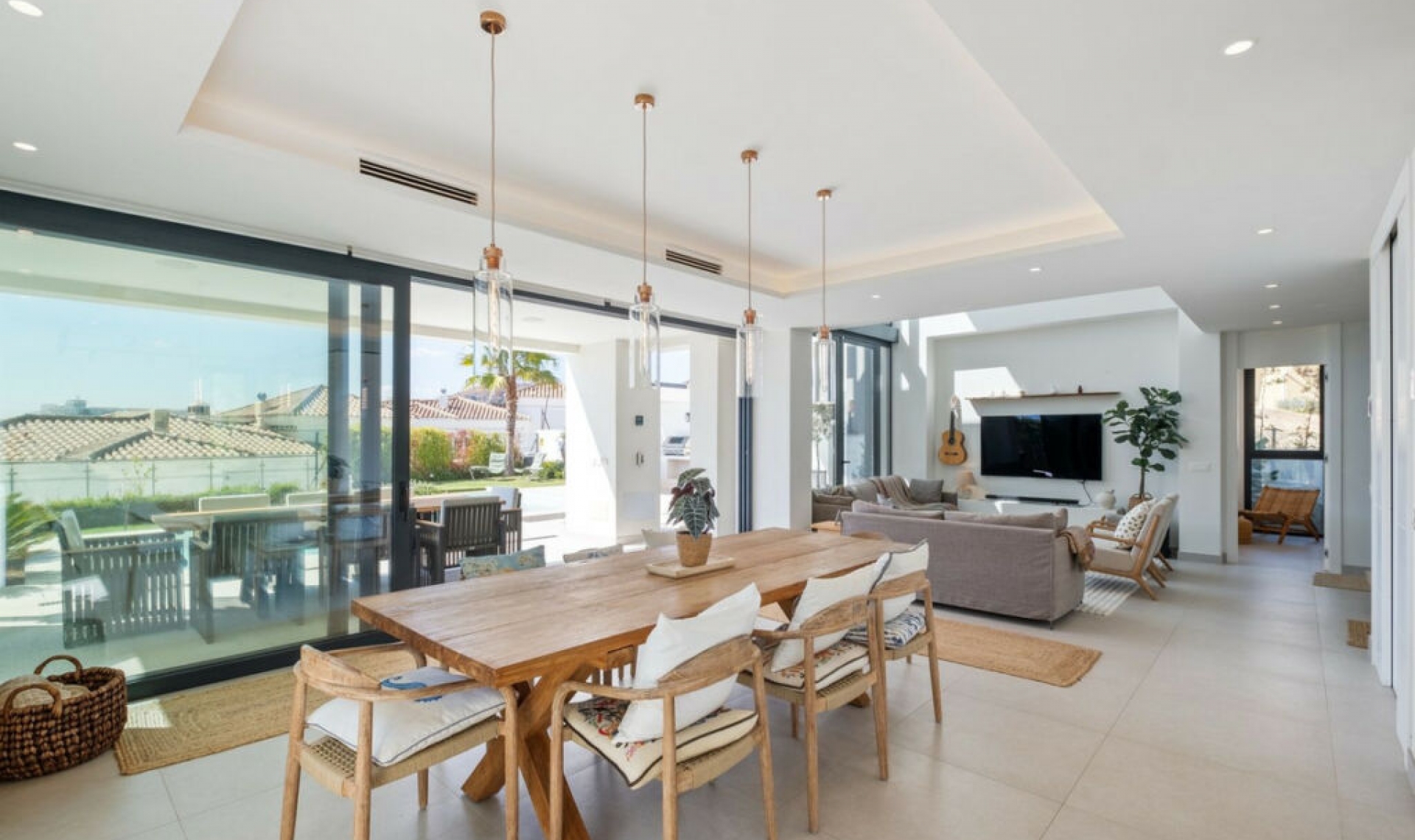 Resale - House -
Riviera del Sol