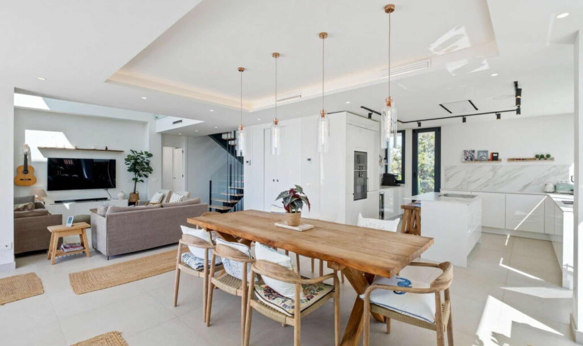 Resale - House -
Riviera del Sol