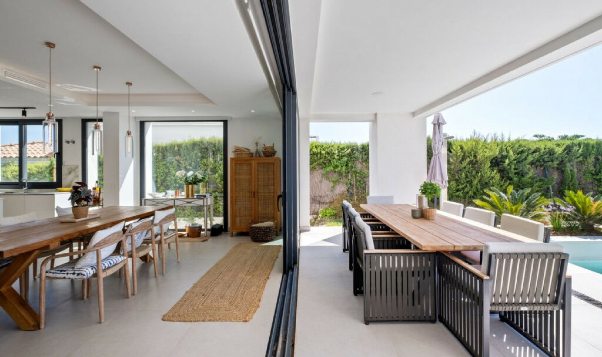 Resale - House -
Riviera del Sol