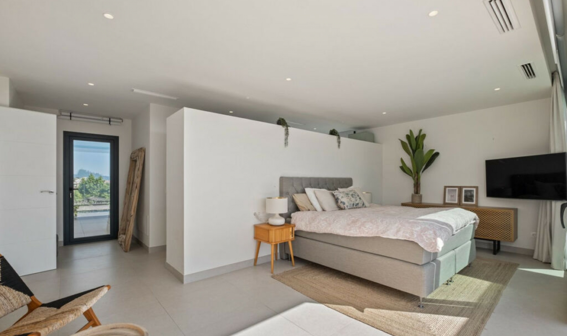 Resale - House -
Riviera del Sol